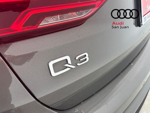2025 Audi Q3 Premium 45 TFSI S line quattro Tiptronic