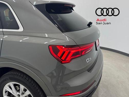 2025 Audi Q3 Premium 45 TFSI S line quattro Tiptronic