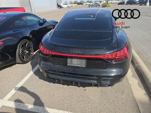 2022 Audi e-tron GT Premium Plus