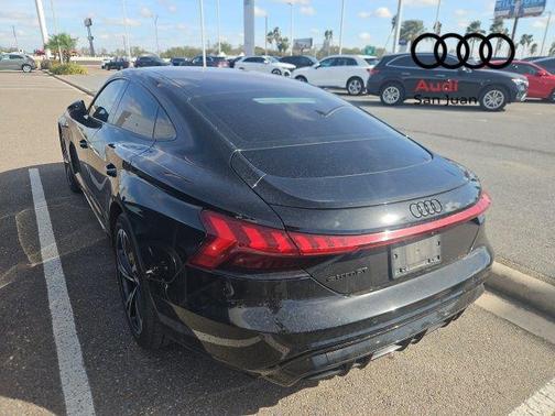 2022 Audi e-tron GT Premium Plus