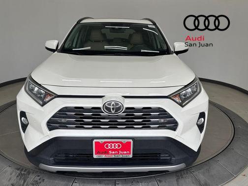 Blizzard Pearl 2020 Toyota RAV4 Limited