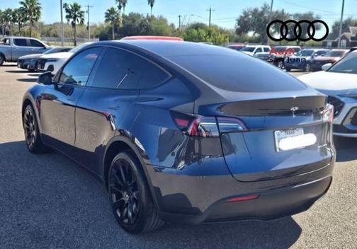 2024 Tesla Model Y Long Range Dual Motor All-Wheel Drive