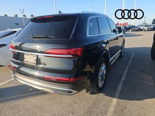 2023 Audi Q7 55 Premium Plus
