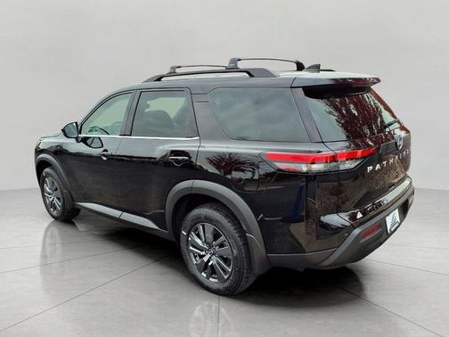 2025 Nissan Pathfinder SV 4WD