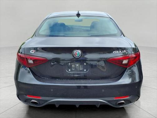 2017 Alfa Romeo Giulia Ti
