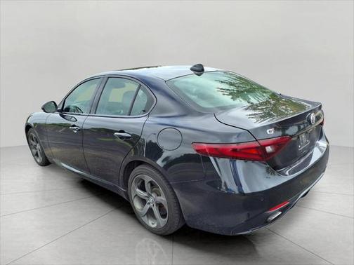 2017 Alfa Romeo Giulia Ti