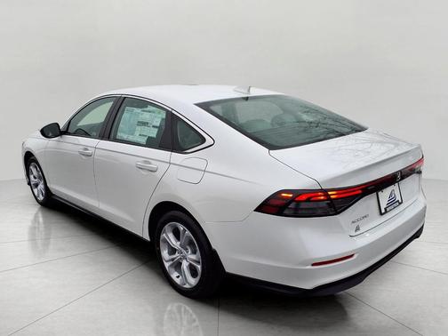 2025 Honda Accord LX 1.5T