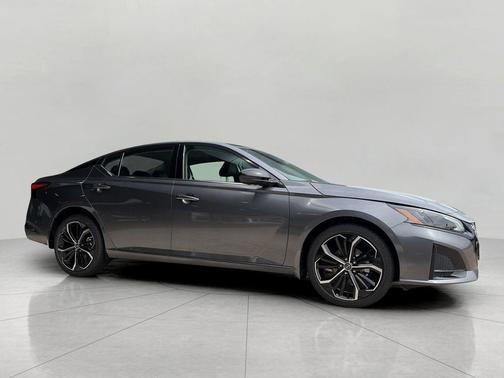 Gun Metallic 2026 Nissan Altima SR AWD