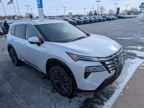 2025 Nissan Rogue Platinum