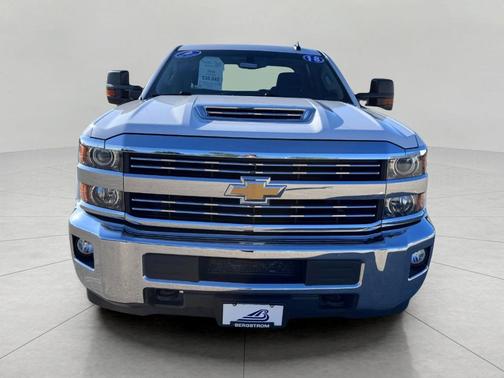 Summit White 2018 Chevrolet Silverado 2500 LT