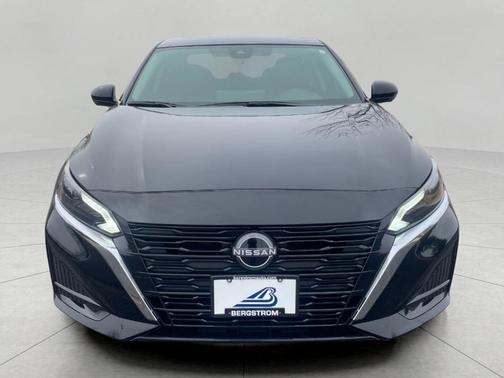 2025 Nissan Altima SL AWD