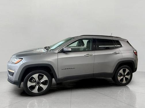 Billet Silver Metallic Clearcoat 2017 Jeep New Compass Latitude