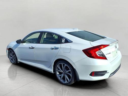 2019 Honda Civic Touring