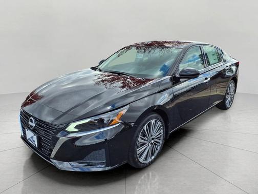 2025 Nissan Altima SL AWD