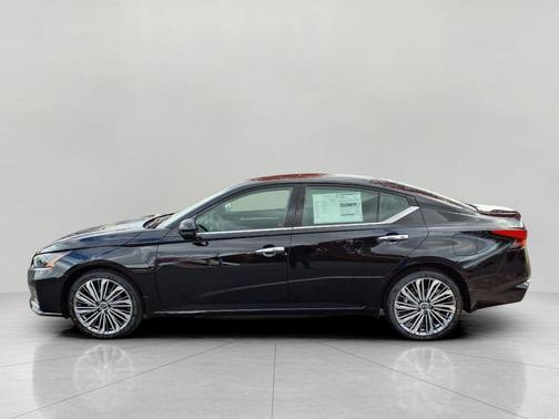 2025 Nissan Altima SL AWD
