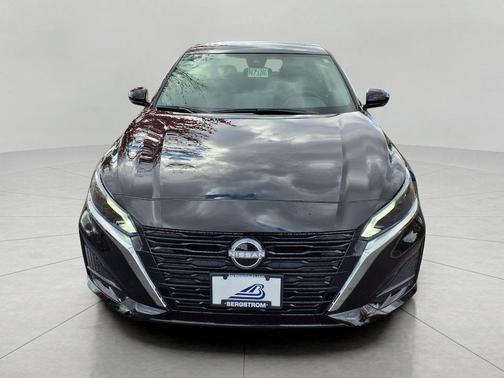 2025 Nissan Altima SL AWD