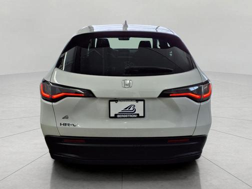 2026 Honda HR-V LX