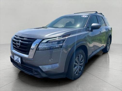 2022 Nissan Pathfinder SV 4WD