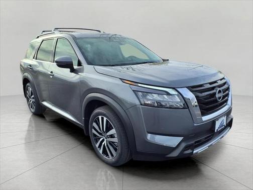 2025 Nissan Pathfinder Platinum 4WD