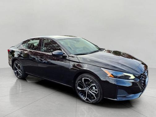 2025 Nissan Altima SR AWD