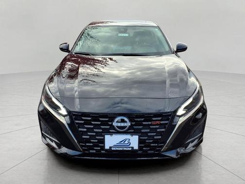 2025 Nissan Altima SR AWD