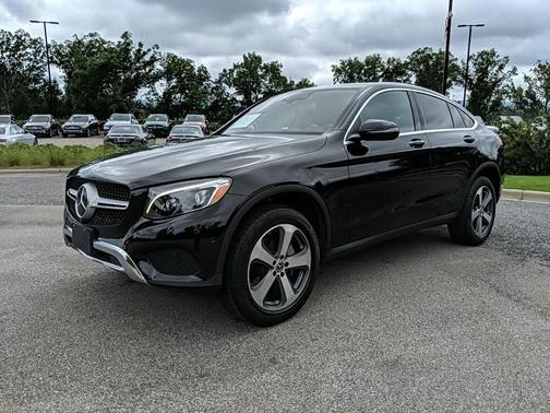 Photo 5 of 41 of 2017 Mercedes-Benz GLC 300 4MATIC Coupe