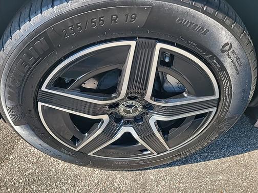 2024 Mercedes-Benz GLC 300 4MATIC