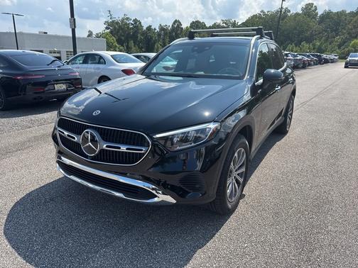 2025 Mercedes-Benz GLC 300
