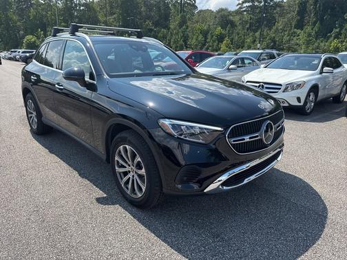2025 Mercedes-Benz GLC 300