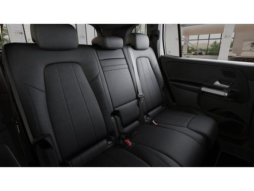 Polar White 2026 Mercedes-Benz GLB 250 4MATIC