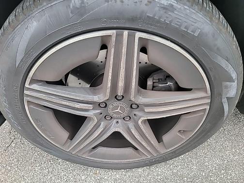 Obsidian Black Metallic 2025 Mercedes-Benz GLE 450 4MATIC