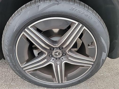 Obsidian Black Metallic 2025 Mercedes-Benz GLE 450 4MATIC