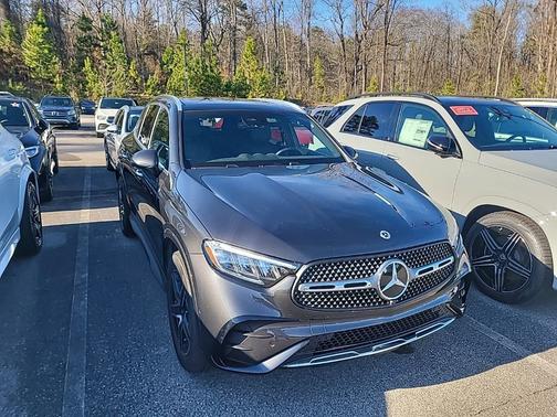 2025 Mercedes-Benz GLC 300 4MATIC