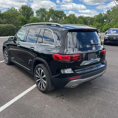 Night Black 2023 Mercedes-Benz GLB 250 4MATIC