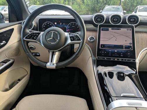 2024 Mercedes-Benz GLC 300 4MATIC