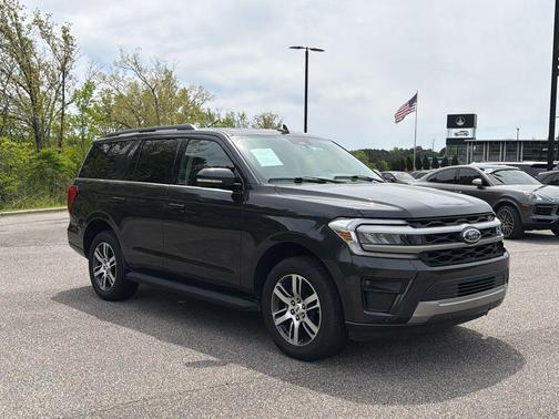Dark Matter Gray Metallic 2024 Ford Expedition XLT