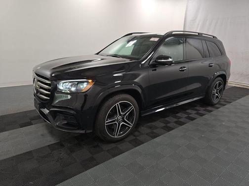 Obsidian Black Metallic 2025 Mercedes-Benz GLS 450 4MATIC