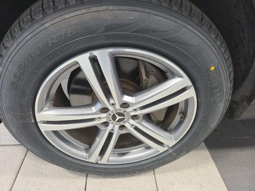 Polar White 2022 Mercedes-Benz GLC 300