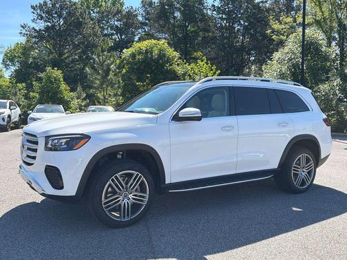 Polar White 2026 Mercedes-Benz GLS 450 4MATIC