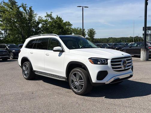 Polar White 2026 Mercedes-Benz GLS 450 4MATIC
