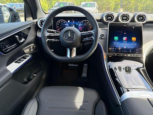 Cirrus Silver Metallic 2026 Mercedes-Benz GLC 300 Base