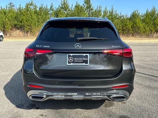 Graphite Gray Metallic 2025 Mercedes-Benz GLC 300 4MATIC
