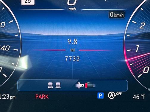 Polar White 2025 Mercedes-Benz CLE 300 4MATIC