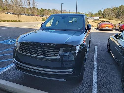 Santorini Black Metallic 2024 Land Rover Range Rover P400 SE