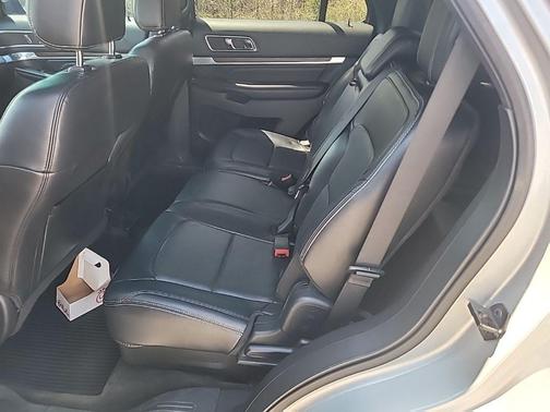 Ingot Silver 2016 Ford Explorer Limited