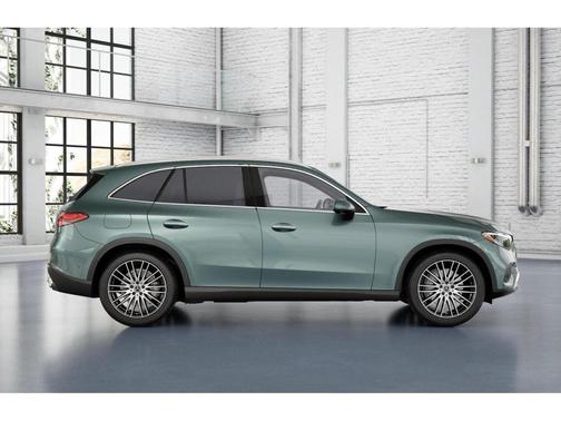 Verde Silver Metallic 2026 Mercedes-Benz GLC 300