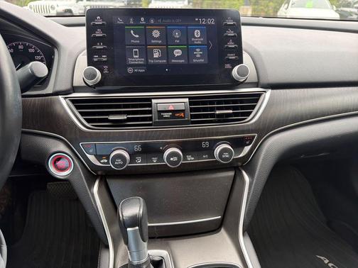 Crystal Black Pearl 2021 Honda Accord EX-L 1.5T