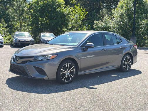 Predawn Gray Mica 2020 Toyota Camry SE