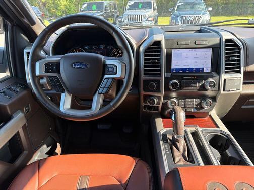 White Platinum Metallic Tri-Coat 2019 Ford F-150 King Ranch