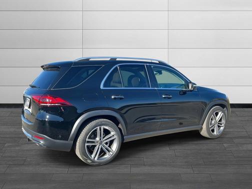 2022 Mercedes-Benz GLE 350 Base